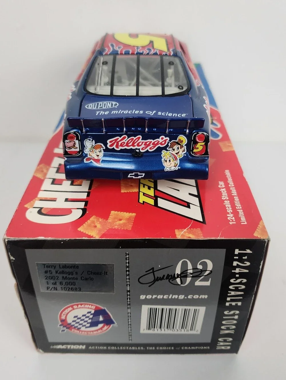 Cheez-It Terry Labonte #5 Die-Cast Racing Car 2002 Diecast Kellogs Action Racing